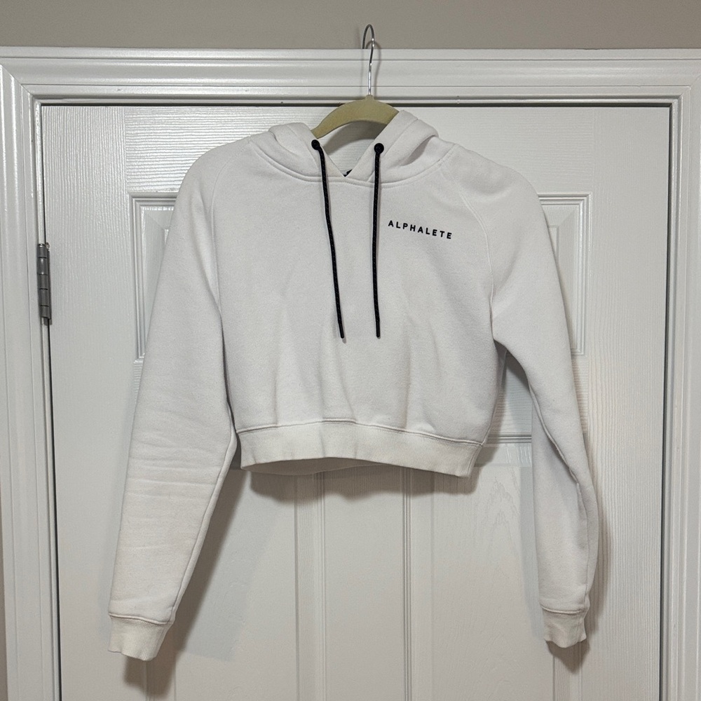 Alphalete Women's White Cropped Sweatshirt